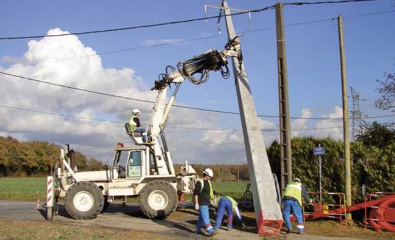chef-de-chantier-en-installations-electriques