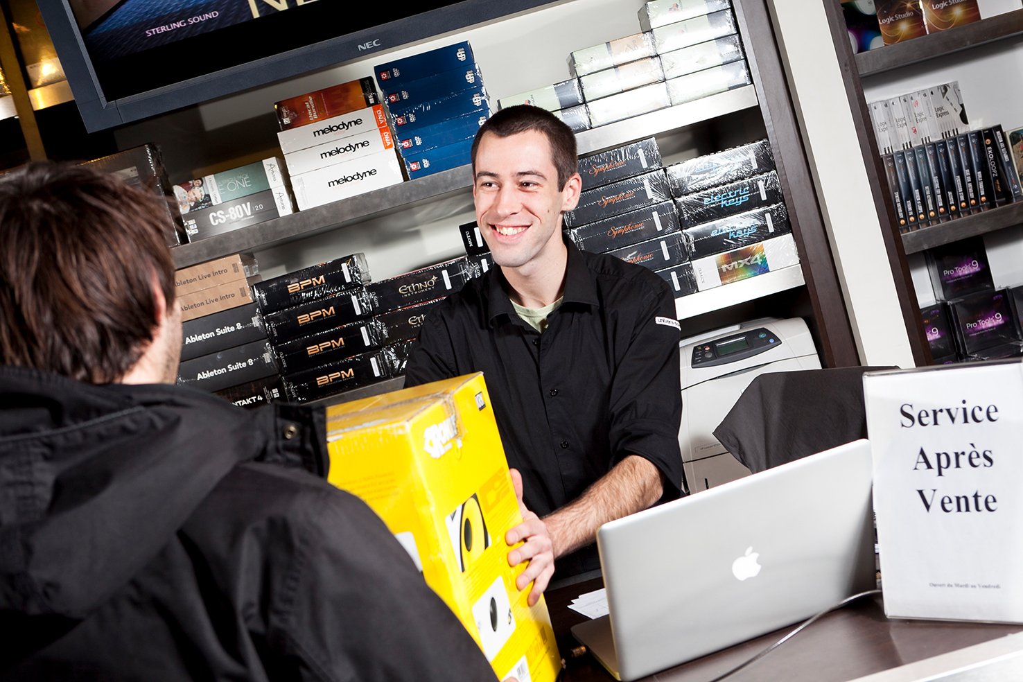 responsable-du-service-apres-vente